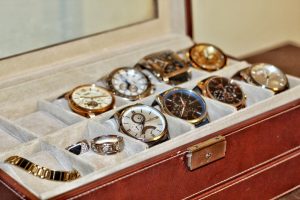 Mens watch case